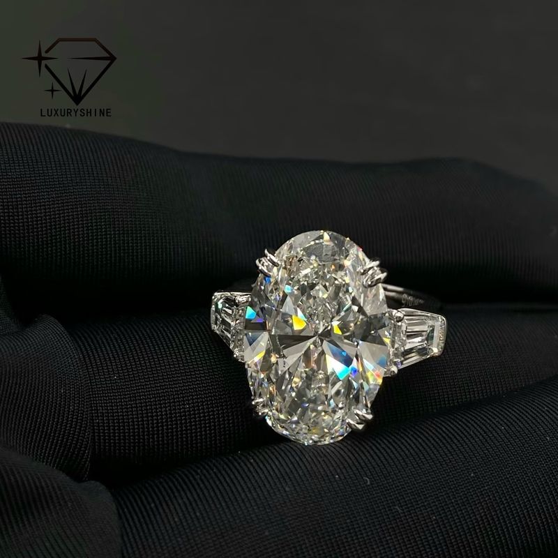 গুণমান Luxuryshine Oval Cut VVS/VS Lab Grown Diamond 10CT Solitaire Ring 18K Solid Gold Custom Jewelry With IGI Certificate লক্সিশাইন ওভাল কাট ভিভিএস/ভিএস ল্যাব গ্রোথ ডায়মন্ড ১০সিটি সলিটায়ার রিং ১৮ কার্ট সলিড গোল্ড কাস্টম জয়েন্টস আইজিআই সার্টিফিকেট সহ কারখানা