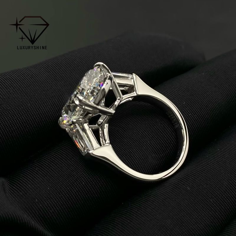 গুণমান Luxuryshine Oval Cut VVS/VS Lab Grown Diamond 10CT Solitaire Ring 18K Solid Gold Custom Jewelry With IGI Certificate লক্সিশাইন ওভাল কাট ভিভিএস/ভিএস ল্যাব গ্রোথ ডায়মন্ড ১০সিটি সলিটায়ার রিং ১৮ কার্ট সলিড গোল্ড কাস্টম জয়েন্টস আইজিআই সার্টিফিকেট সহ কারখানা