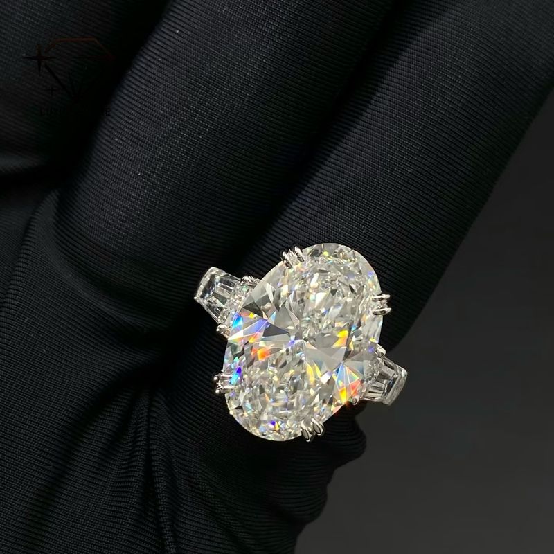 গুণমান Luxuryshine Oval Cut VVS/VS Lab Grown Diamond 10CT Solitaire Ring 18K Solid Gold Custom Jewelry With IGI Certificate লক্সিশাইন ওভাল কাট ভিভিএস/ভিএস ল্যাব গ্রোথ ডায়মন্ড ১০সিটি সলিটায়ার রিং ১৮ কার্ট সলিড গোল্ড কাস্টম জয়েন্টস আইজিআই সার্টিফিকেট সহ কারখানা