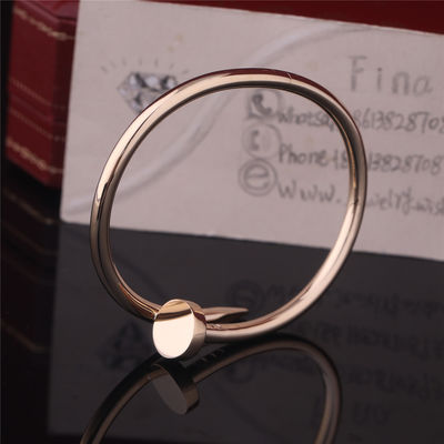 আনুষ্ঠানিক অনুষ্ঠানের জন্য 18 কেট সোনার প্লাস্টিকের সাথে বিলাসবহুল ডায়মন্ড নেকলেস ভিএস 2 ক্লারিটি রাউন্ড কাট ডায়মন্ড পেন্ডেন্ট